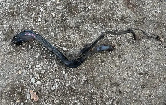 KIA Carens III Fuel tank filler neck pipe 