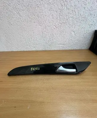Mercedes-Benz GLE (W166 - C292) Rear door interior handle A1667301622 F5720