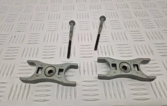 Audi A4 Allroad B9 Fuel Injector clamp holder 