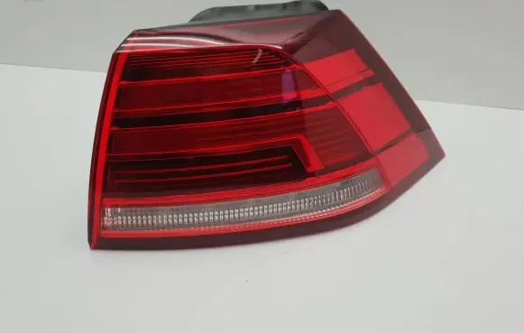 Volkswagen Golf VII Rear/tail lights 5G0945096Q L90120960
