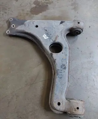 Opel Astra H Front lower control arm/wishbone