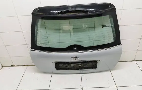 Mini One - Cooper R50 - 53 Tailgate/trunk/boot lid 43R00048 DOT24AS2M68