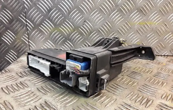 Lexus IS 220D-250-350 Fuse box set