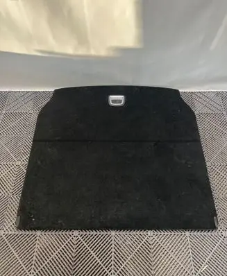 Trunk/boot floor carpet liner