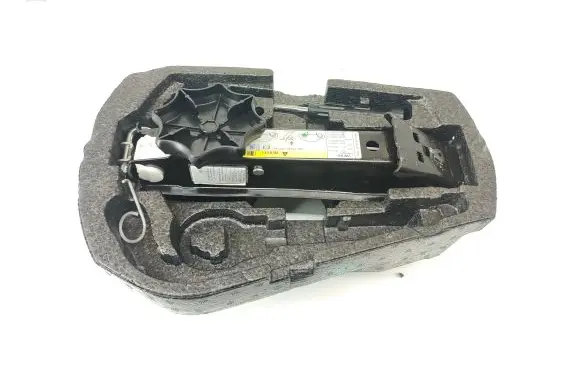 Volkswagen Polo V 6R Tool set 6Q0012115K