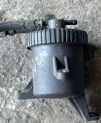 Mercedes-Benz E W210 Fuel filter housing