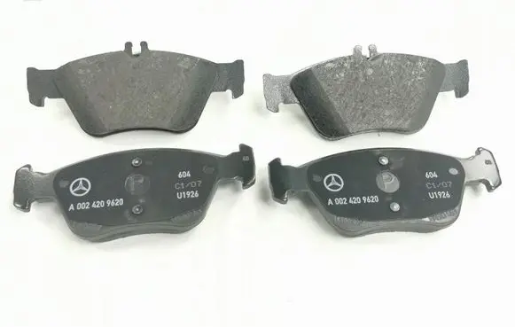Mercedes-Benz E W124 Brake pads (front) 002