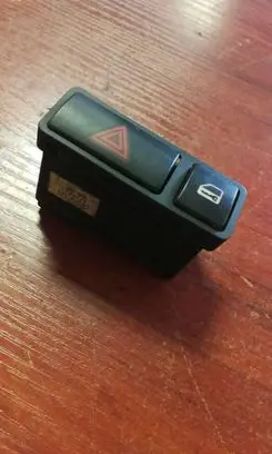 BMW X5 E53 Hazard light switch 8368920