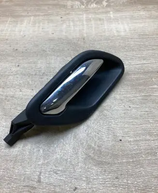 BMW 5 E39 Front door interior handle 8226050 FRONTRIGHTSIDE