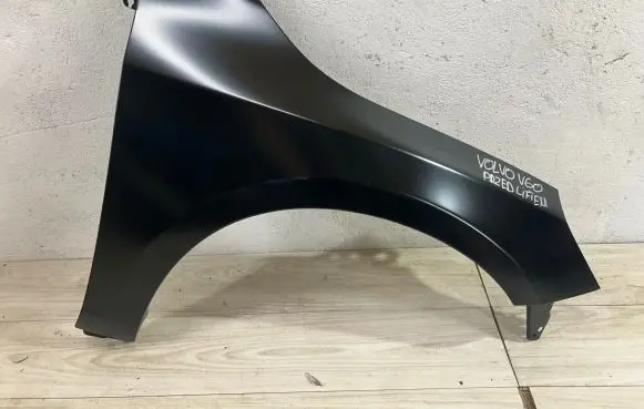 Volvo V60 Fender