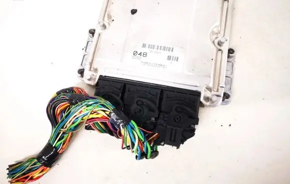 Volvo S40, V40 Engine control unit/module 0281010441 hom8200065996