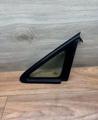 Volkswagen Caddy Front triangle window/glass 2K0845411F