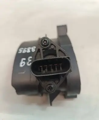 BMW 5 E39 Mass air flow meter 77870760