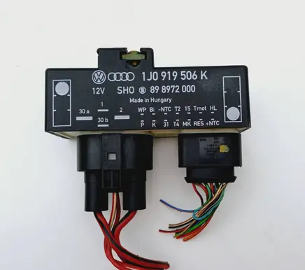 Coolant fan relay
