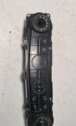 Mercedes-Benz E W211 Climate control unit 2118300385 00113403
