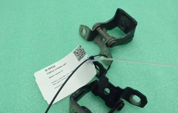 Maserati Levante Loading door hinge set 