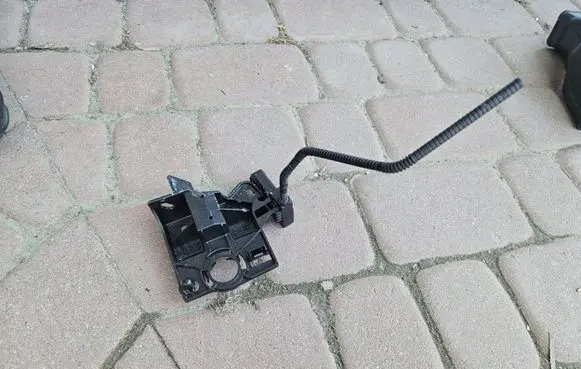 Opel Combo E Fuel return line/hose 9824385780