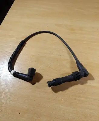 Opel Vectra B Ignition plug leads 0300302103