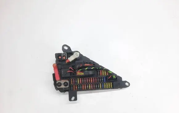 BMW 5 E60 E61 Fuse module 6906619