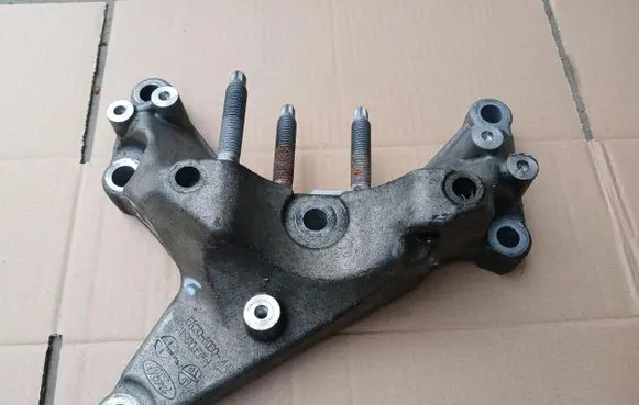 Ford Transit Custom Engine mounting bracket GK2Q6030AA