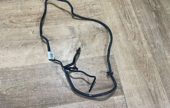 Jaguar F-Pace Fuel line pipe M8A24090AA