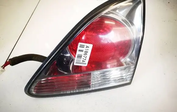 Tailgate rear/tail lights