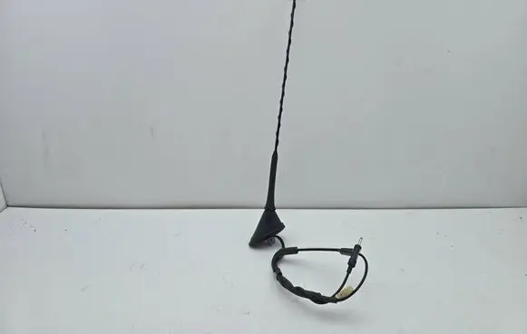 Toyota Prius (XW20) Radio antenna 