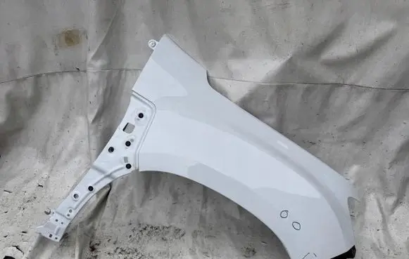 Dacia Duster II Fender