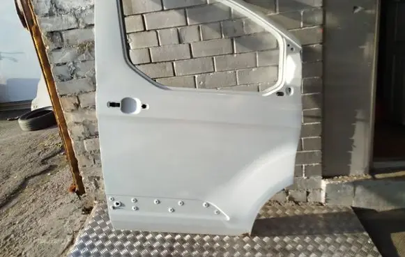 Door (2 Door Coupe)
