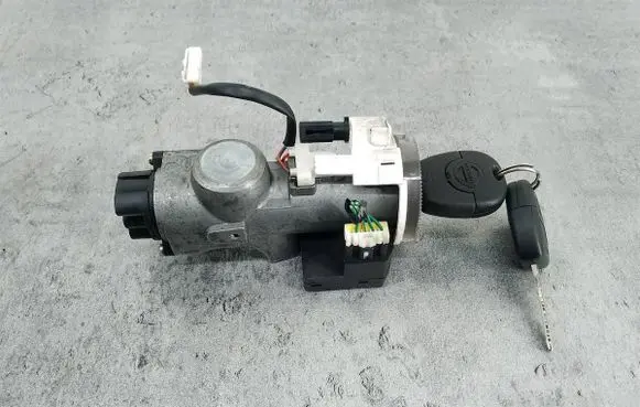 Nissan Primera Ignition lock 28590C9965