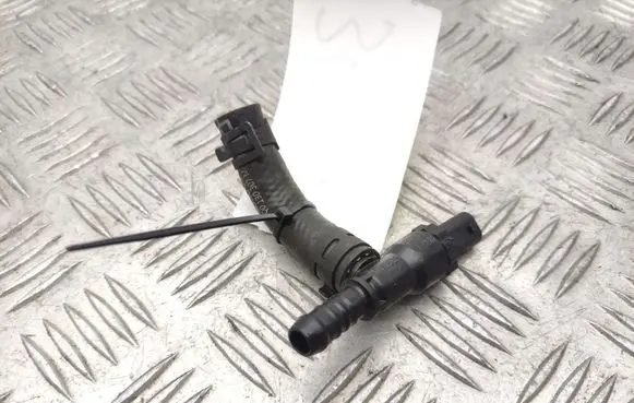 Volkswagen PASSAT B8 Fuel temperature sensor 04L919565