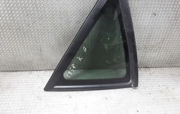 KIA Ceed Rear side window