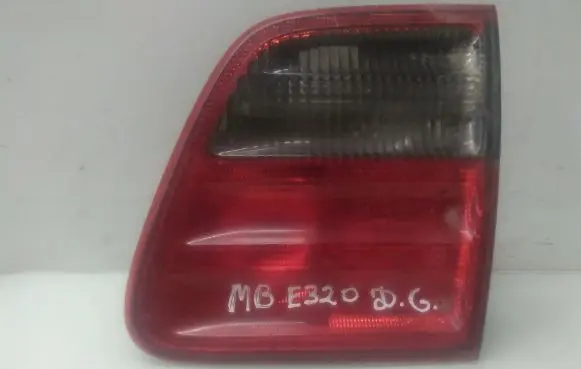 Mercedes-Benz E W210 Tailgate rear/tail lights 324628