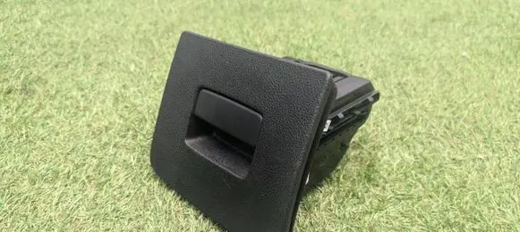 Ford Edge II Glove box central console fk7b-r044j53-a
