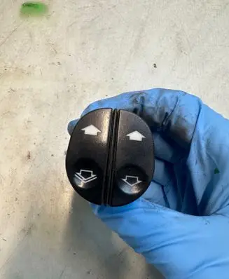 Ford Fusion Electric window control switch 6S6T14529AB 03153500