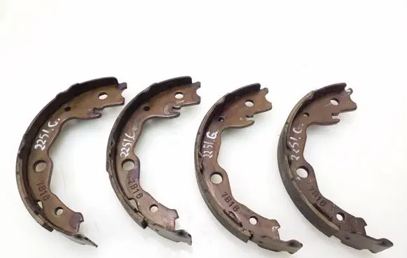 Toyota RAV 4 (XA40) Handbrake/parking brake pads 