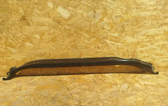 Volkswagen Passat Alltrack Wiper trim 3G0805275B 07S1619 16710