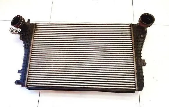 Skoda Octavia Mk2 (1Z) Intercooler radiator 1k0145803l
