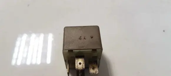 Alfa Romeo 156 Other relay 2037