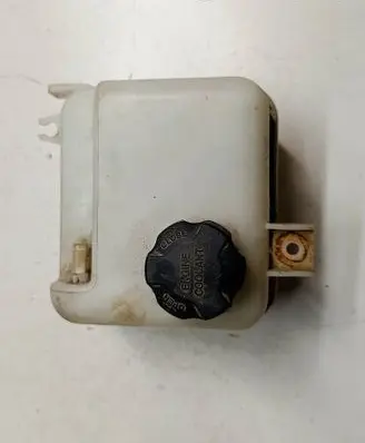 Hyundai ix35 Coolant expansion tank/reservoir 254302S000U3 254302S000