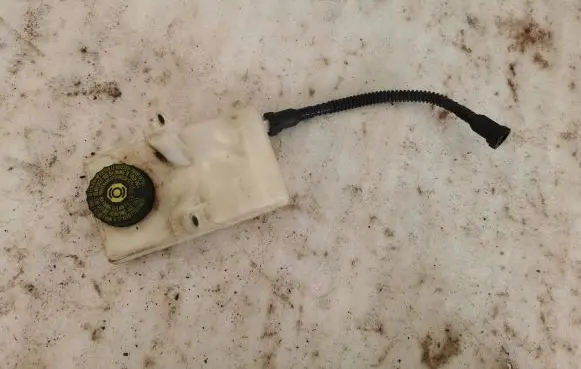 Citroen Berlingo Brake fluid reservoir 9680907780