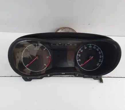 Opel Zafira C Speedometer (instrument cluster) 39139658 5095686G1M1130C7