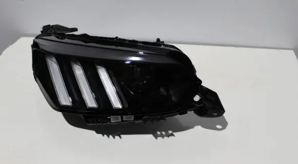 Peugeot 208 Headlight/headlamp 9841642080