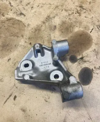 Dacia Duster II Engine mounting bracket 168130812R