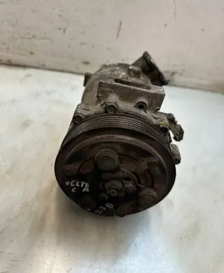 Opel Zafira B Air conditioning (A/C) compressor (pump) 13208187
