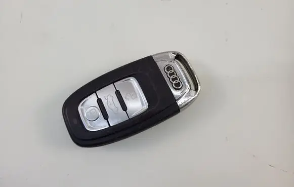 Audi A4 S4 B8 8K Ignition key/card 8K0959754H