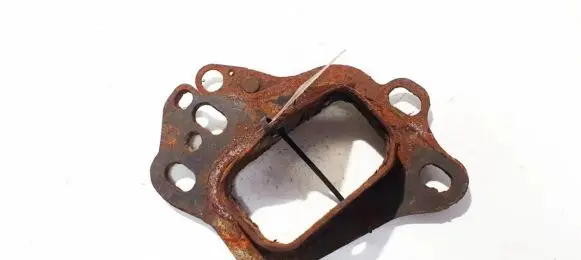 Opel Vectra B Bracket in trunk/boot 