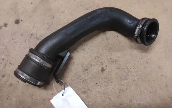 Volvo V70 Intercooler hose/pipe 30741667