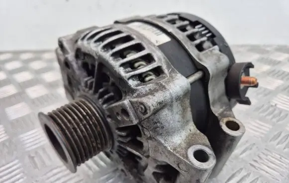 BMW 5 F10 F11 Generator/alternator 7591529 104210 14V210