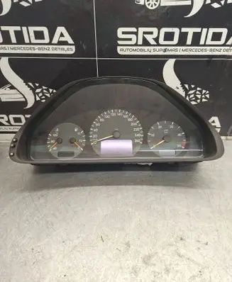 Mercedes-Benz E W210 Speedometer (instrument cluster) A2105407311 110080063026